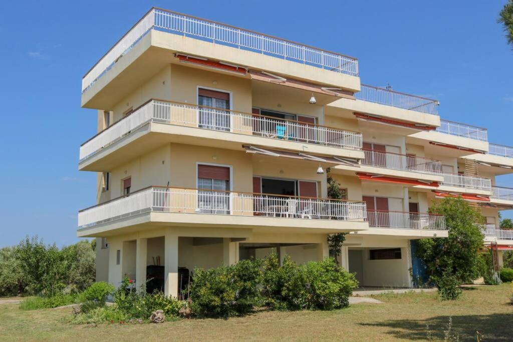 Sunshine House Offering Spectacular Views To Olymp A Apartment Неа Ираклия Екстериор снимка