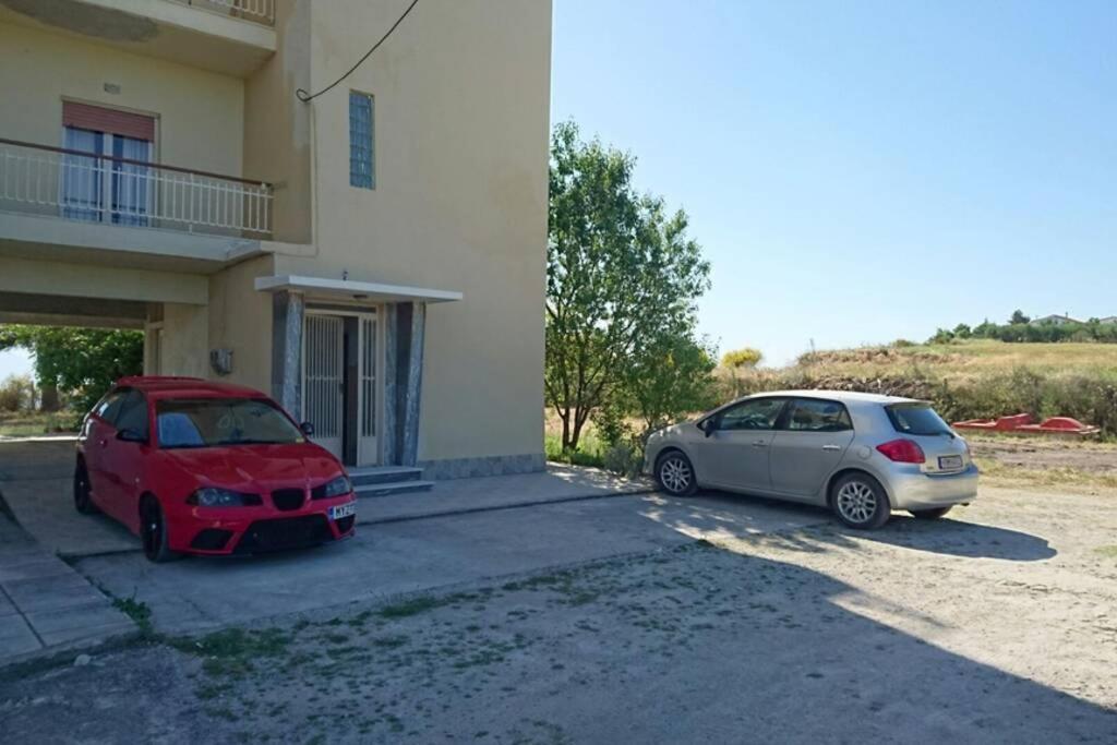 Sunshine House Offering Spectacular Views To Olymp A Apartment Неа Ираклия Екстериор снимка