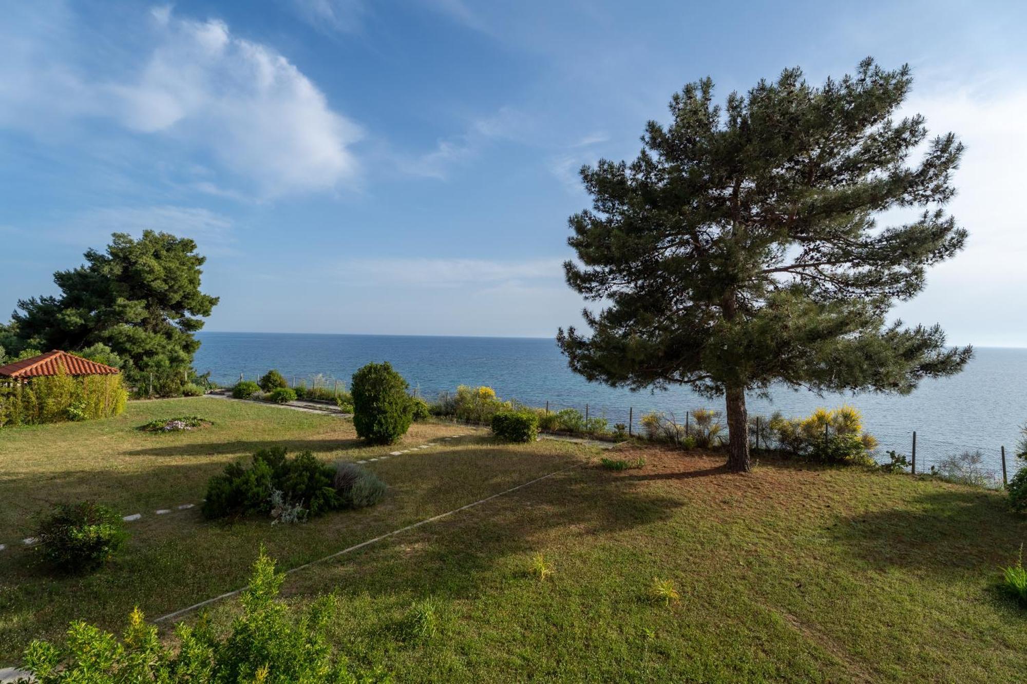 Sunshine House Offering Spectacular Views To Olymp A Apartment Неа Ираклия Екстериор снимка